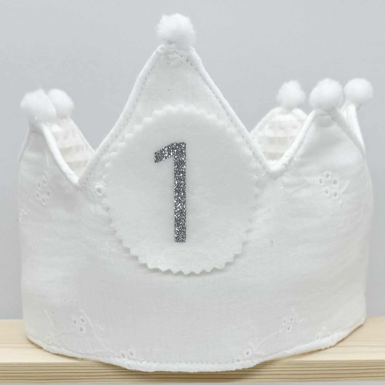 Corona Cumpleaños Personalizada Blanca