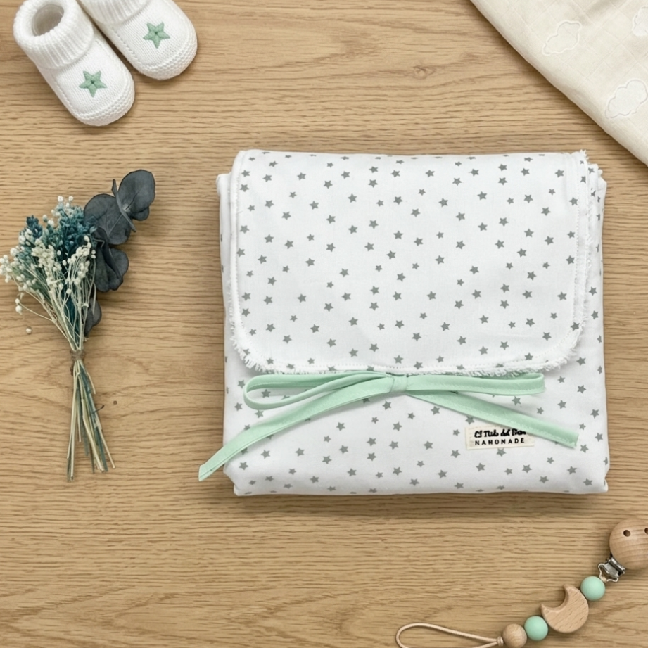 Cambiador Impermeable Verde Estrellas