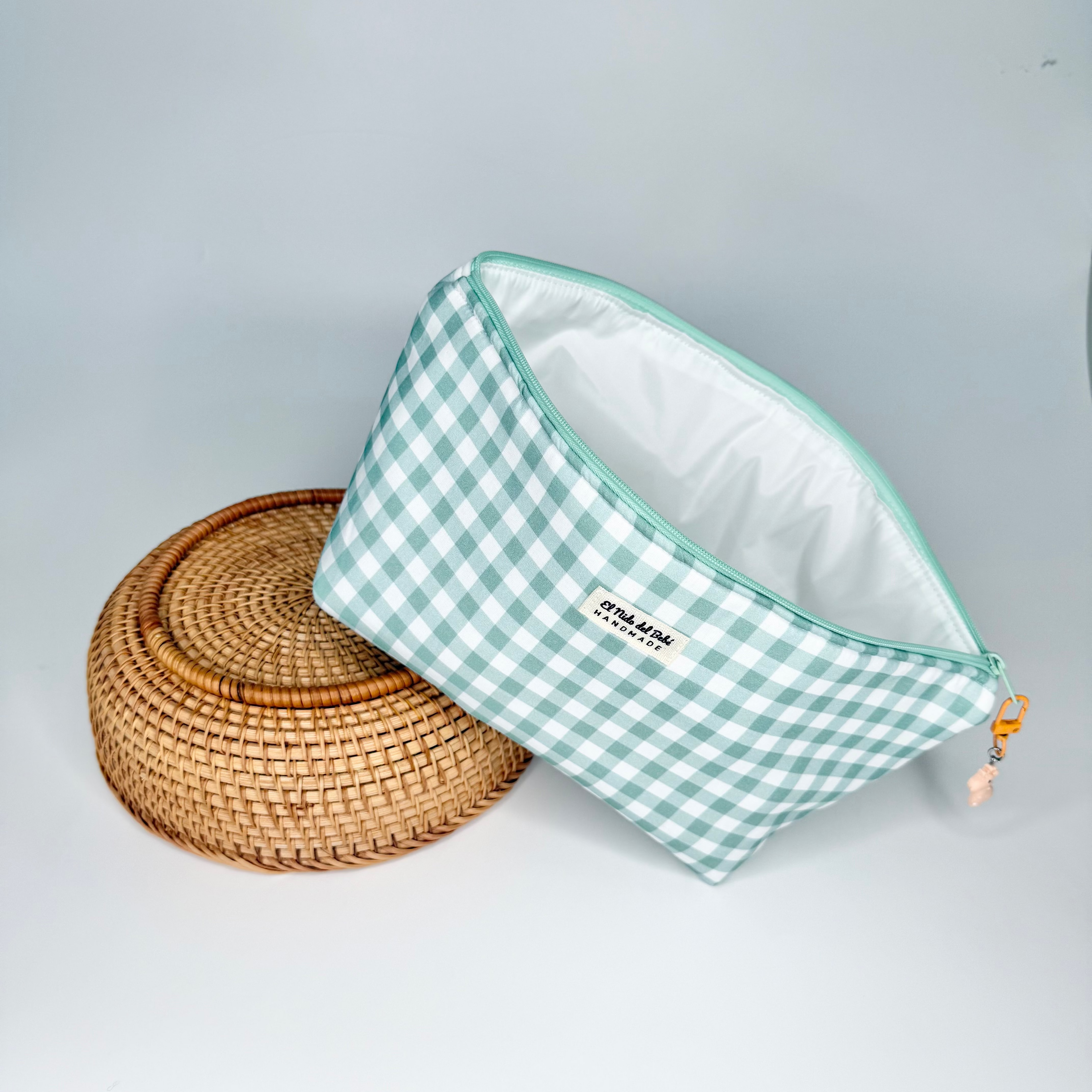 Neceser Impermeable Pañalera Vichy Verde