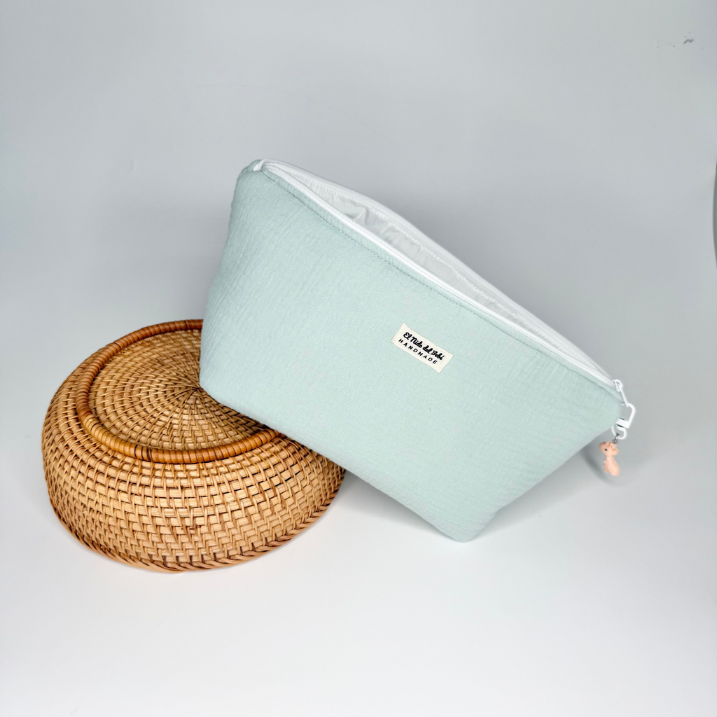 Neceser Impermeable Pañalera Verde Pastel